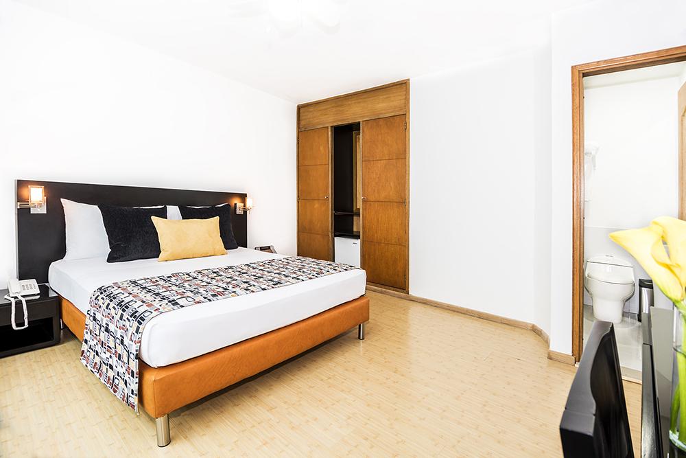 Hotel Asturias ميديلين المظهر الخارجي الصورة