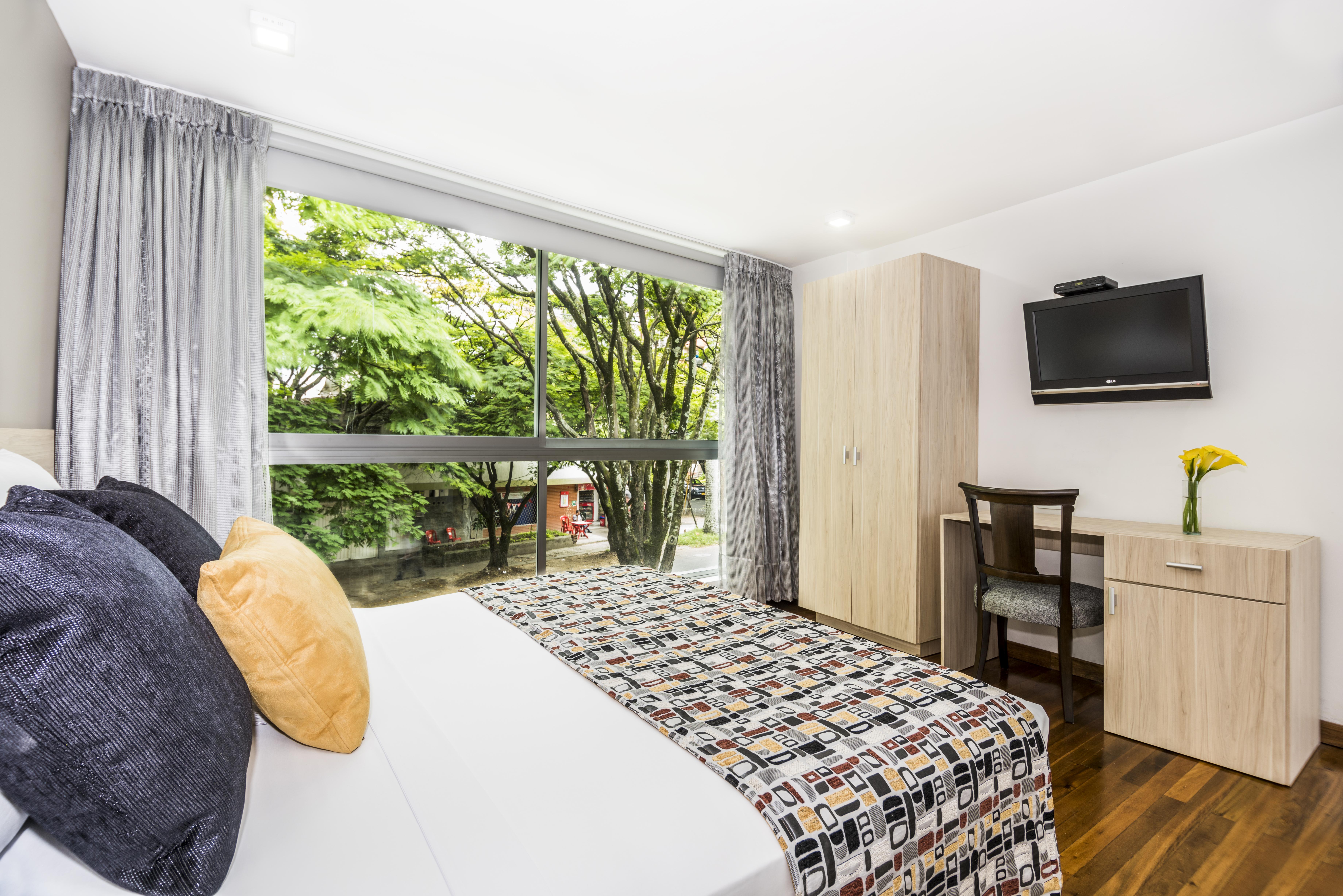 Hotel Asturias ميديلين المظهر الخارجي الصورة