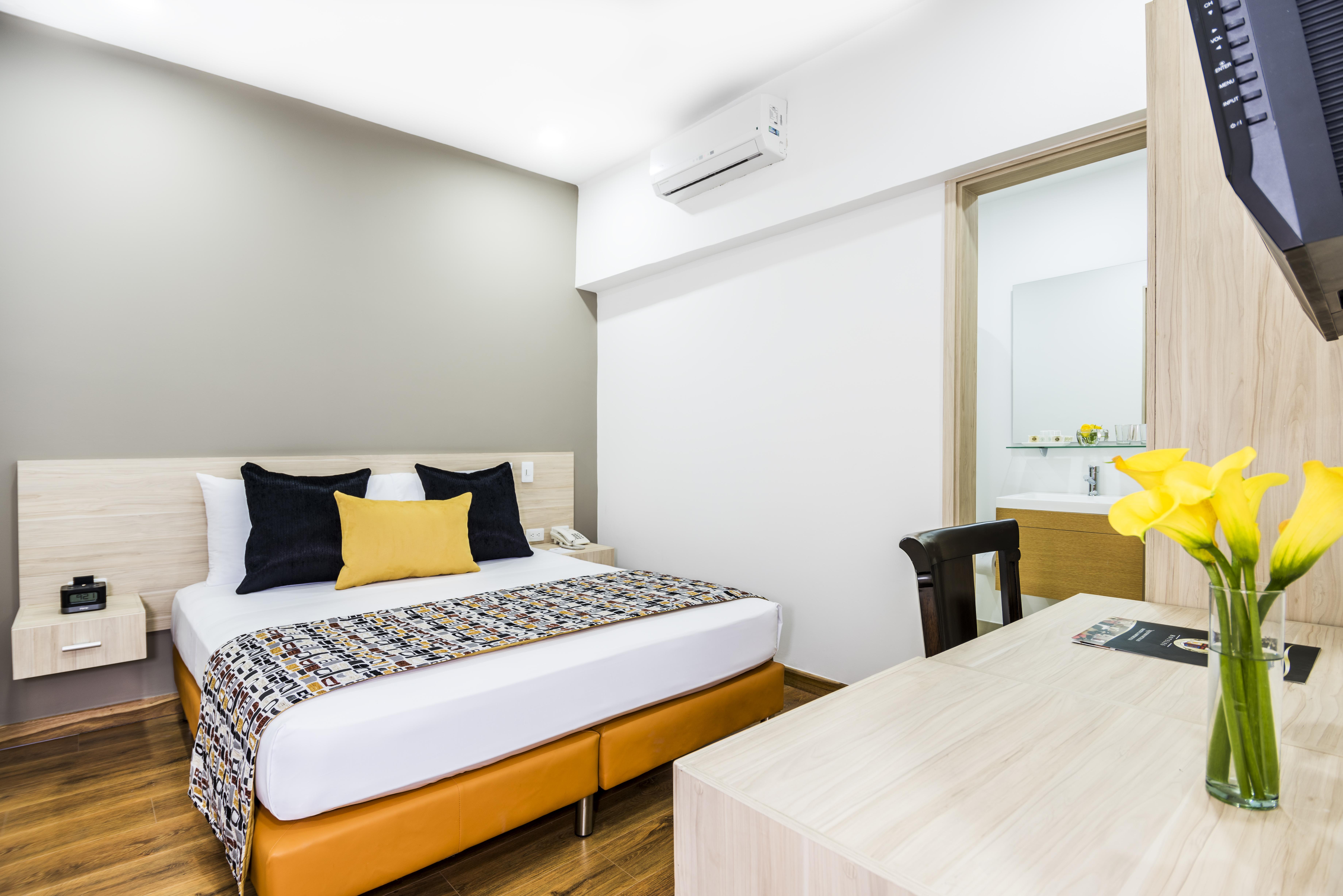 Hotel Asturias ميديلين المظهر الخارجي الصورة
