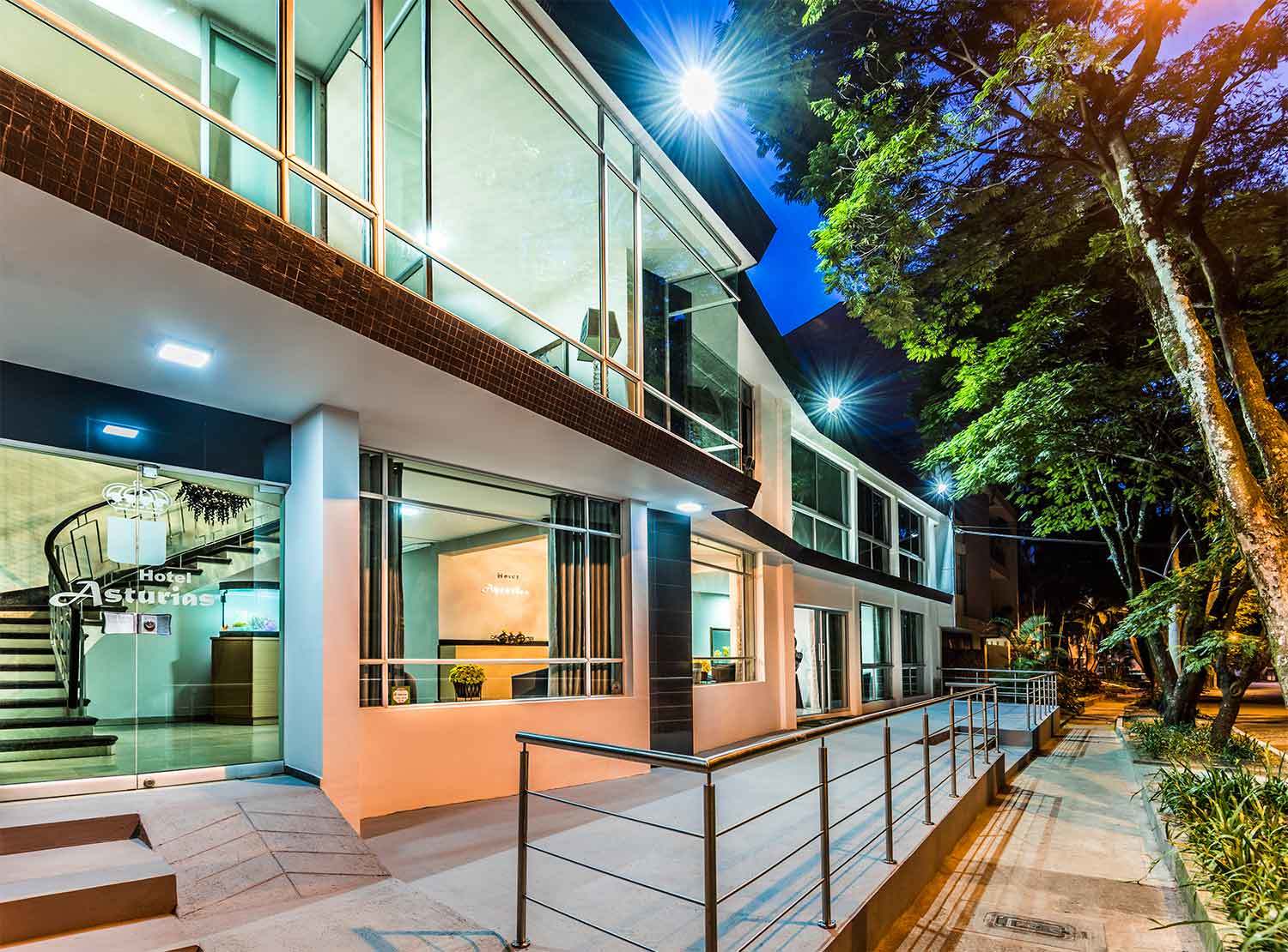 Hotel Asturias ميديلين المظهر الخارجي الصورة